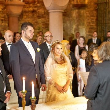 Brautpaar beim Standesamt im Kloster Limburg