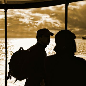 Gegenlichtstimmung am Hafen von Lipari