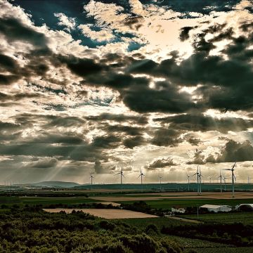 Gewitterstimmung über Rheinhessen vom Dach des Stadtkrankenhaus Worms aus fotografiert