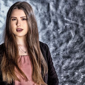 Modelshooting im Fotostudio mit Studioblitz